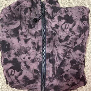 Lululemon Sweatshirt